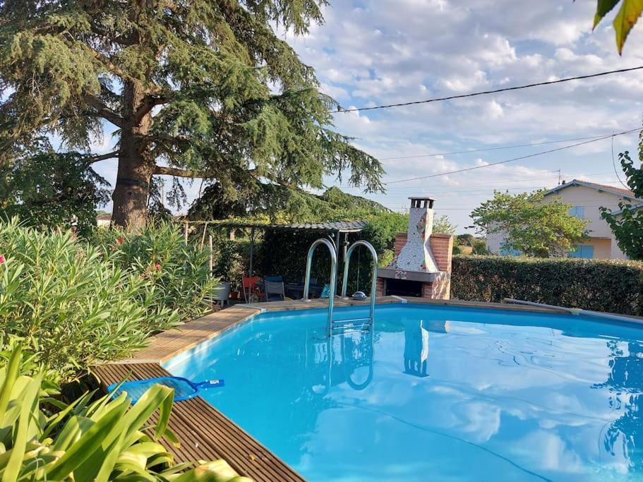 Villa De Charme Avec Piscine Saint-Jory Bagian luar foto