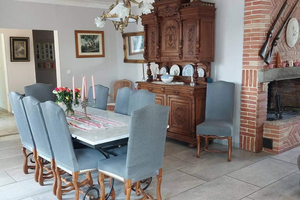 Villa De Charme Avec Piscine Saint-Jory Bagian luar foto